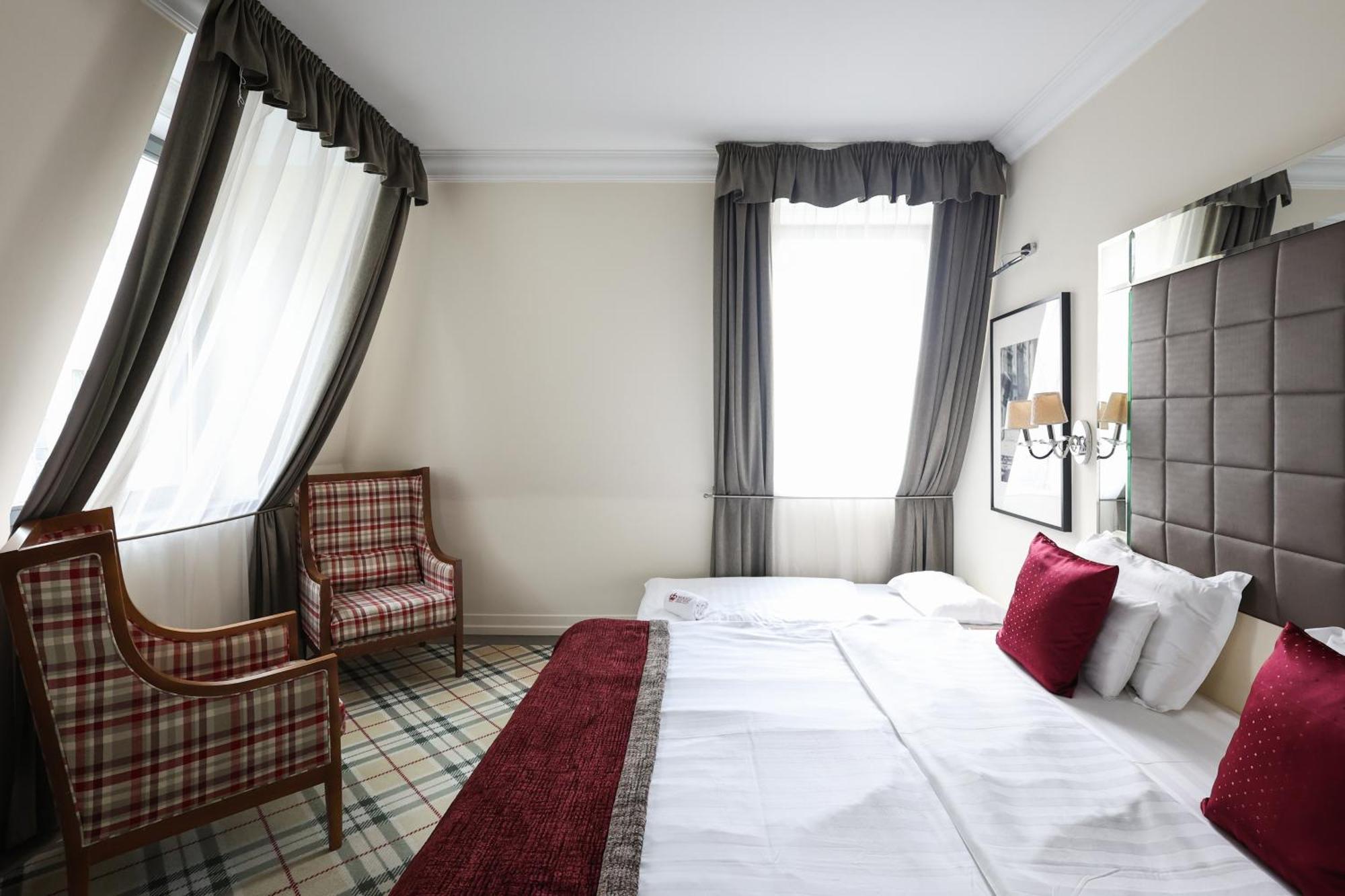 Mirage Medic Hotel Budapest Bagian luar foto